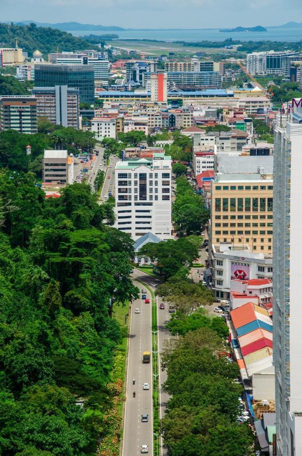 Full Seaview 2R1B Condo For 6Pax In Kota Kinabalu Exterior photo