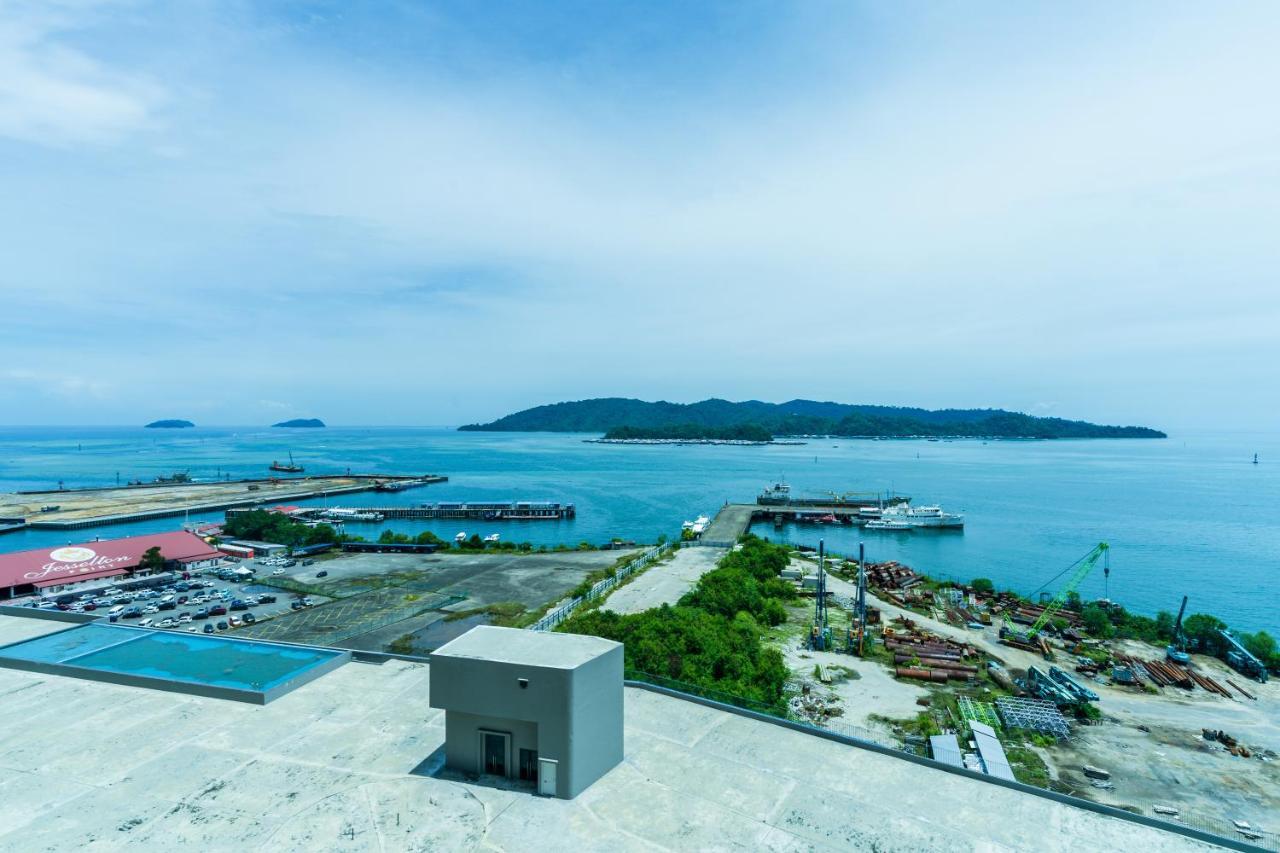 Full Seaview 2R1B Condo For 6Pax In Kota Kinabalu Exterior photo
